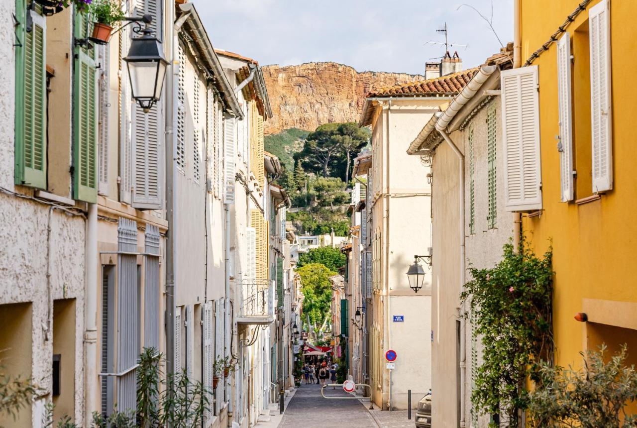Le Clocher Par Dodo-A-Cassis Bagian luar foto